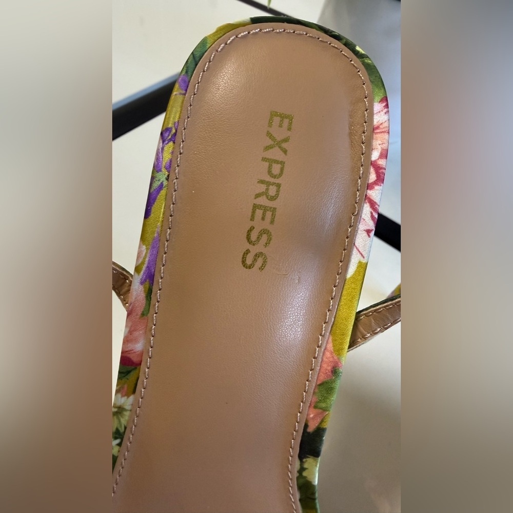 Express Pointed Toe Floral Satin Sandals - Rhinestone Detail - Women's 8 - Picture 7 of 13